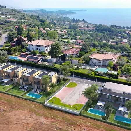 Palm Villa Manerba del Garda