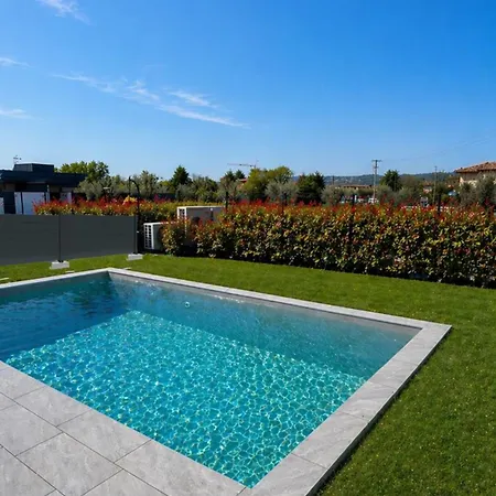 Palm Villa Manerba del Garda