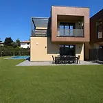 Palm 别墅 *